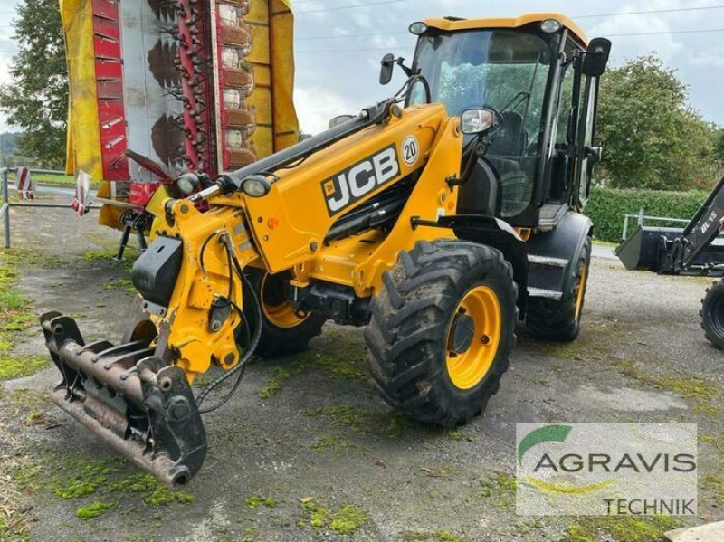 JCB tm 220 compactloader €42,000