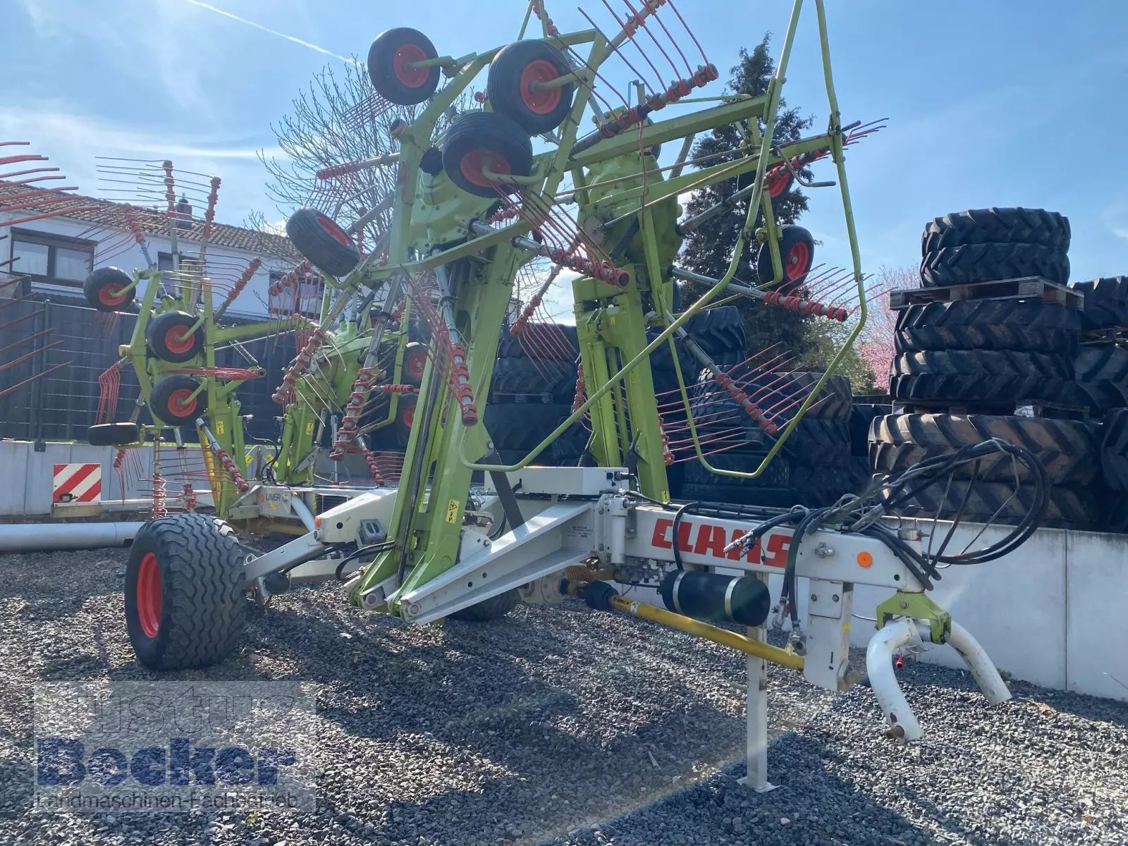 E-FARM: Claas Liner 3000 - Schwader - id CDGXVA5 - 22.689 € - Baujahr: 2012 - Deutschland