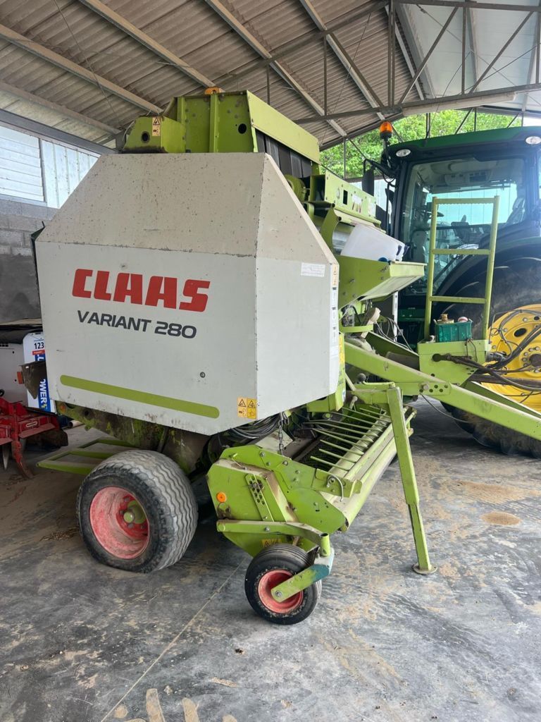 E-FARM: Claas Variant 280 - Presse à balles - id CCVP34S - 8 000 € - Année: 2006 - Balles produites: 28 000,Italie