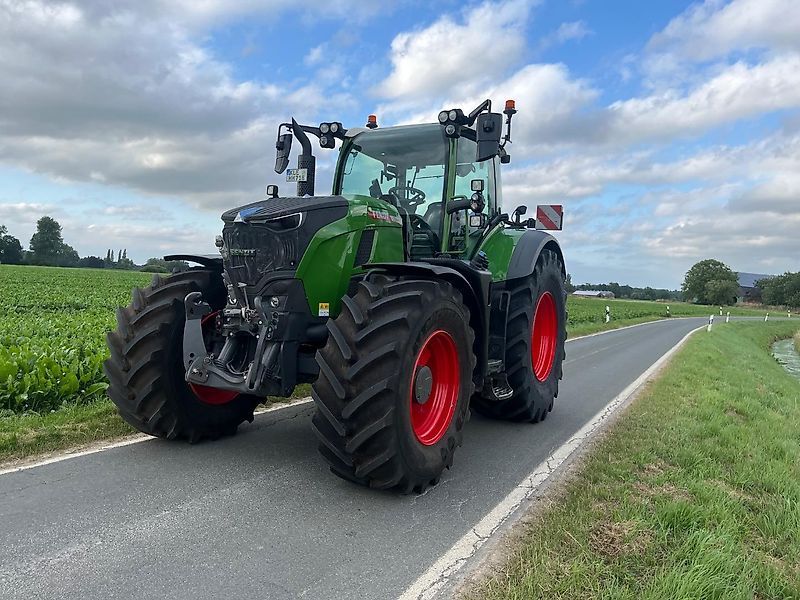 E-FARM: Fendt 728 Vario - Tracteur - id MYCRKPJ - 222 000 € - Année: 2024 - Lecture du nombre d'heure: 220,Puissance du moteur (chevaux): 303,Allemagne
