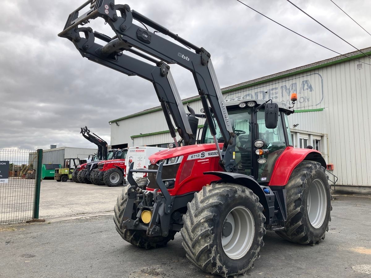 E-FARM: Massey Ferguson 6713 - Tracteur - id FHEUA7S - Année: 2018 - Lecture du nombre d'heure: 4 058,Puissance du moteur (chevaux): 150,France