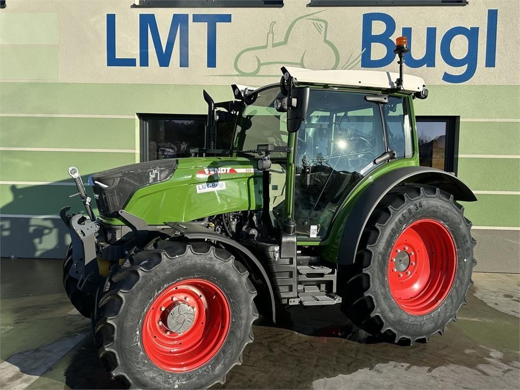 Fendt 209 Vario Tractor