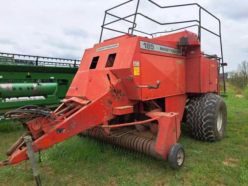 E-FARM: Massey Ferguson 185 - Baler - id 386CEAF - €6,000 - France