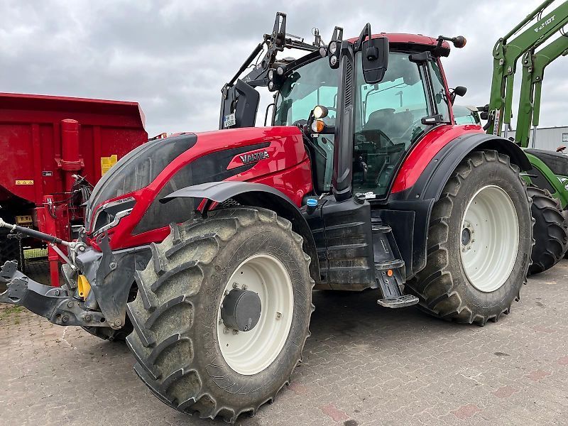 E-FARM: Valtra T175 Active - Traktor - id QNVDPIL - 85 500 € - Rok produkcji: 2022 - Motogodziny: 1800,Niemcy