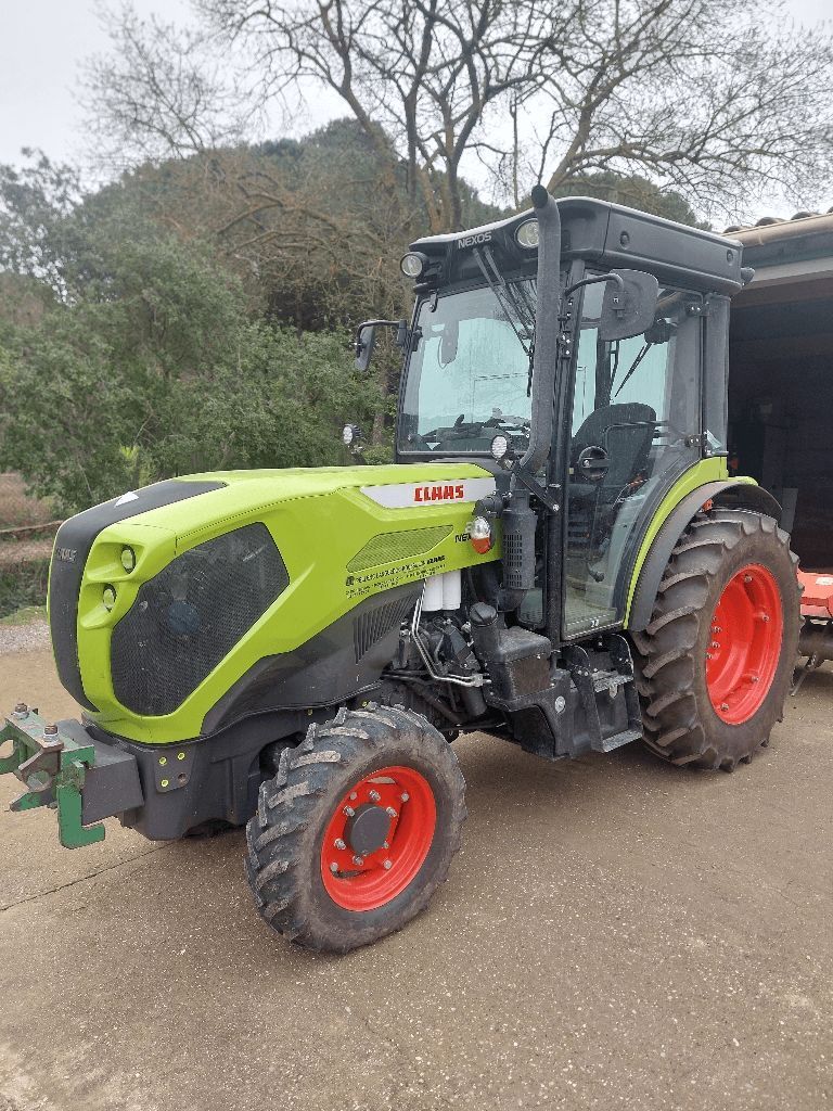 Claas Nexos 220 Tractor €43,000