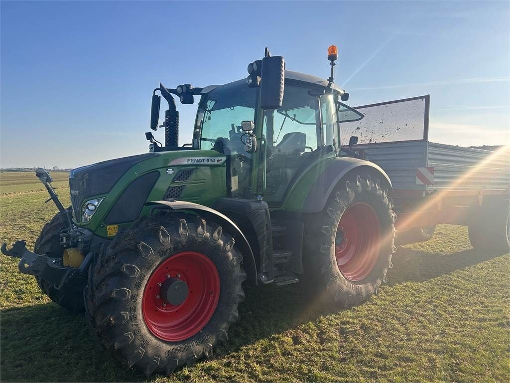 E-FARM: Fendt 514 Vario - Tracteur - id MNS9NEW - Année: 2018 - Lecture du nombre d'heure: 4 200,Puissance du moteur (chevaux): 145,Pays-Bas