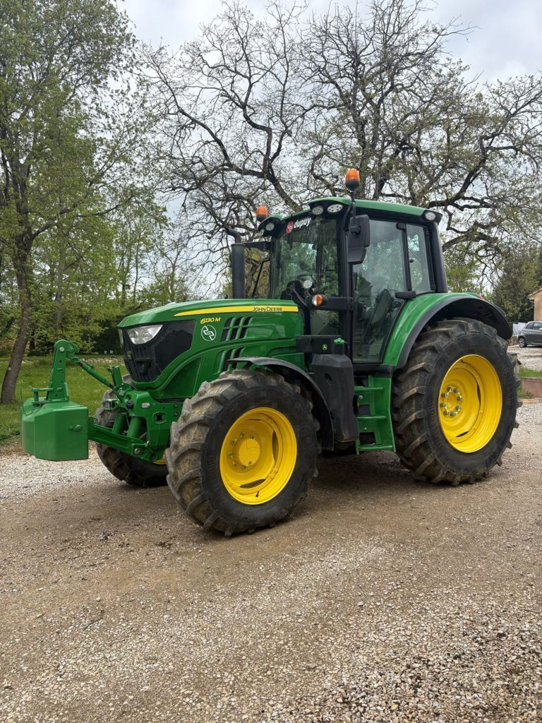 E-FARM: John Deere 6130 M - Trattore - id LHUYMPG - 94.500 € - Anno di costruzione: 2023 - Ore: 490,Potenza del motore: 130,Francia