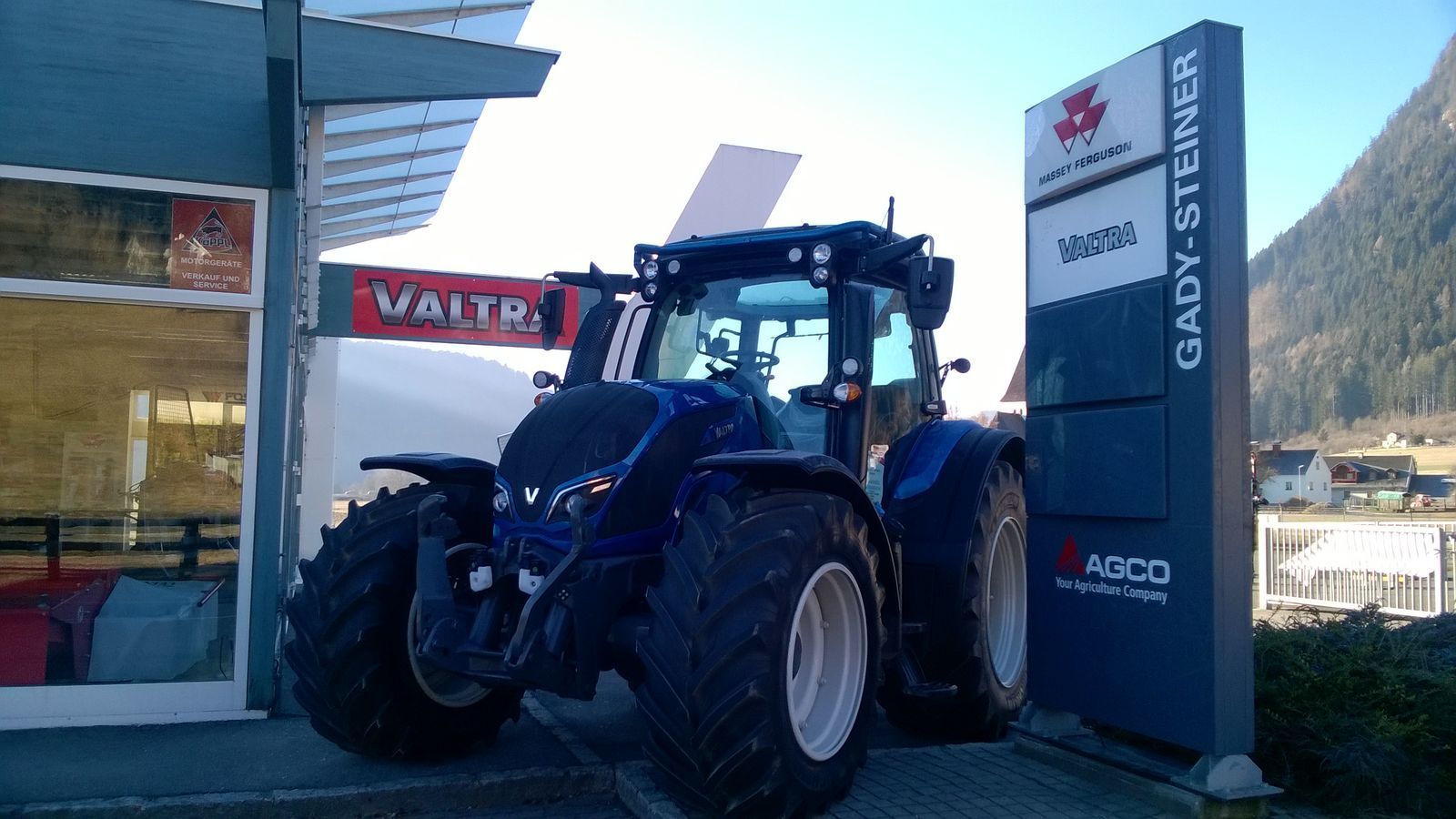 E-FARM: Valtra N174 - Traktor - id VHD6Z3G - Baujahr: 2025 - Abgelesene Motorstunden: 1,Motorleistung (PS): 130,Österreich