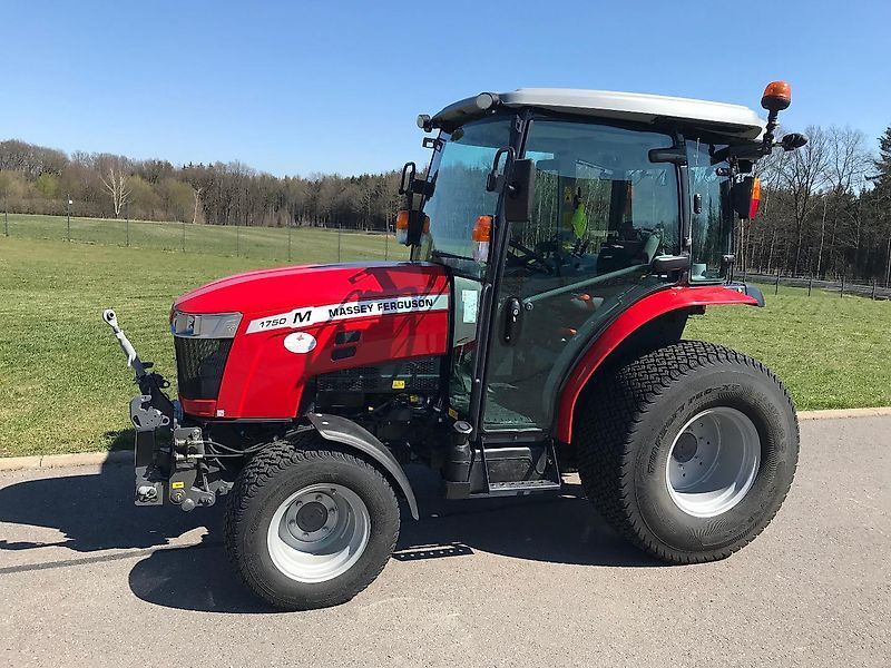 E-FARM: Massey Ferguson 1750M - Tractor - id GQXXG2Q - Year of construction: 2024 - Engine hours: 150,Engine power (HP): 49,Germany