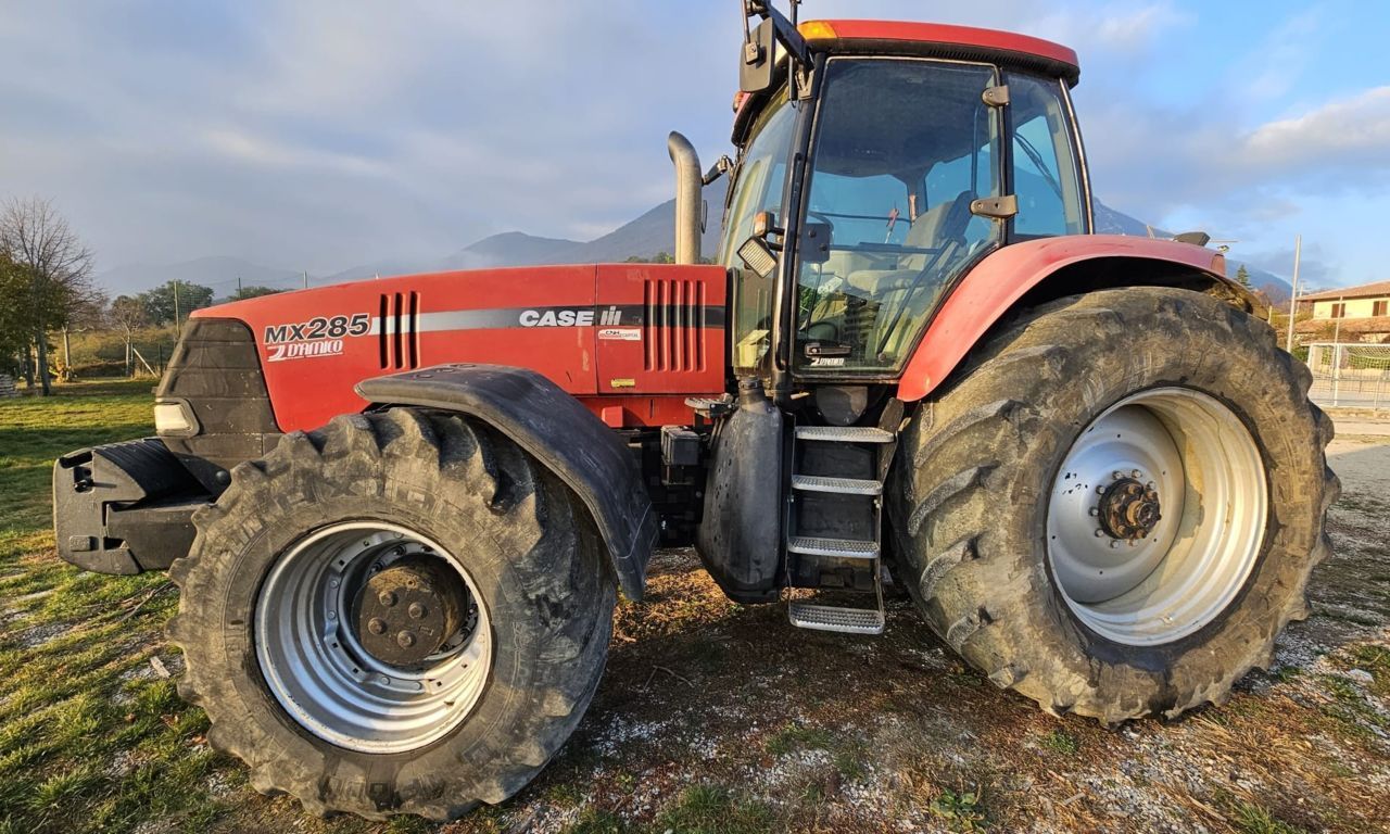 Case IH Magnum MX 285 Tractor 39.000 €