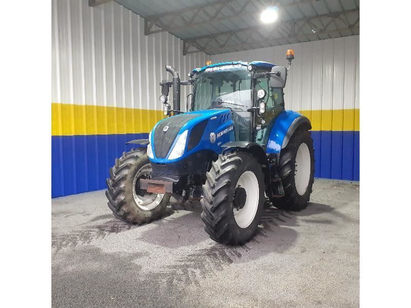 E-FARM: New Holland T5.110 - Tractor - id N3SECPT - €56,000 - Year of construction: 2017 - Engine hours: 1,776,Engine power (HP): 110,France