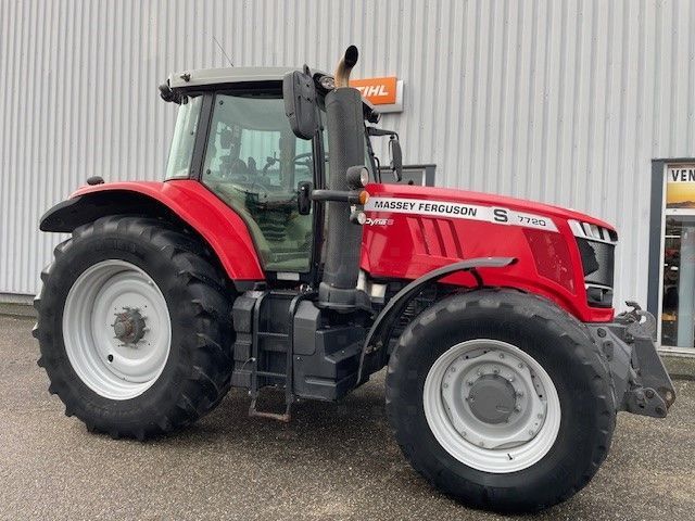 Massey Ferguson 7720 Tractor €73,000