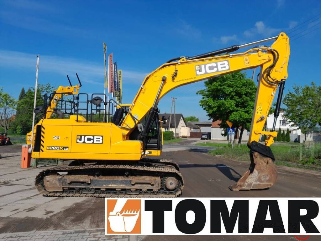 JCB 220x lc Crawler excavator €66,786