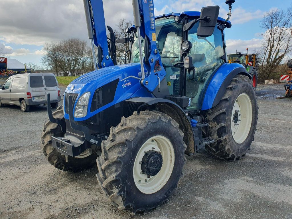 E-FARM: New Holland T5.100 - Τρακτέρ - id NULMDSH - 65.000 € - Χρονία: 2023 - Μετρητής ωρών: 167,Ισχύς κινητήρα: 100,Γαλλία