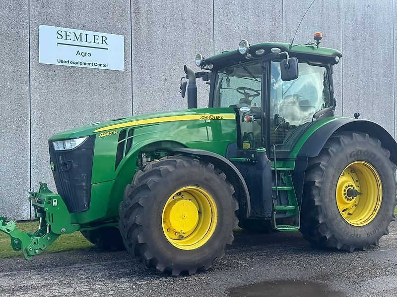 E-FARM: John Deere 8345 R - Traktor - id GFMAWEP - 119 109 € - Rok produkcji: 2015 - Motogodziny: 7780,Moc silnika: 330,Dania