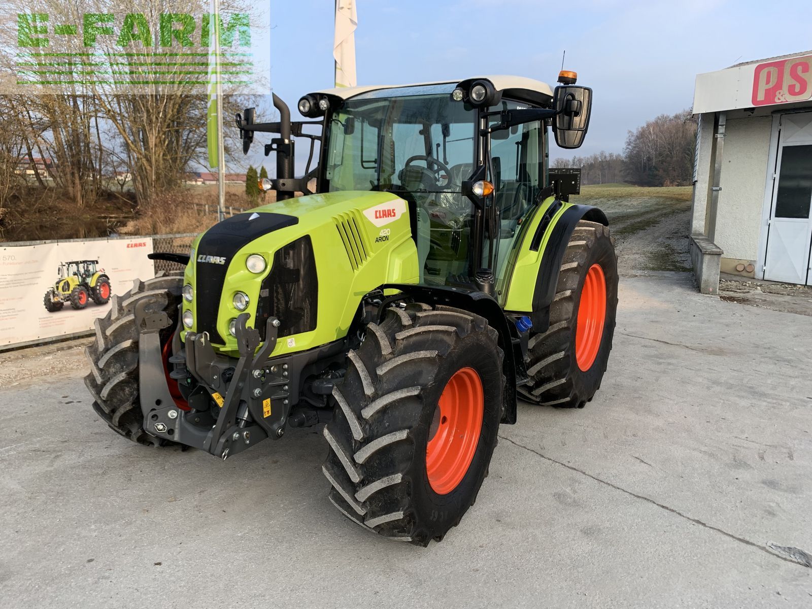 Claas Arion 420 Tractor €79,167