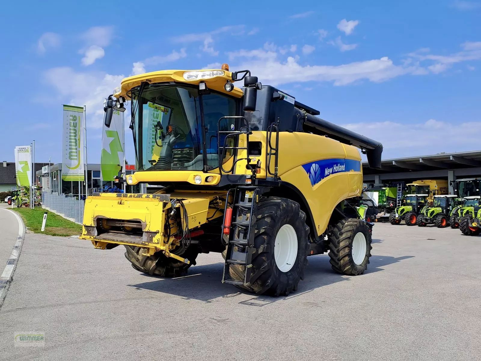E-FARM: New Holland CX 8050 - Cosechadora - id LD8UG2I - 112.000 € - Año: 2010 - Horas: 3597,Potencia del motor: 328,Austria