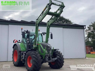 E-FARM: Fendt 724 Vario - Tractor - id UQK2YEF - €163,885 - Year of construction: 2021 - Engine hours: 3,479,Engine power (HP): 237,Germany