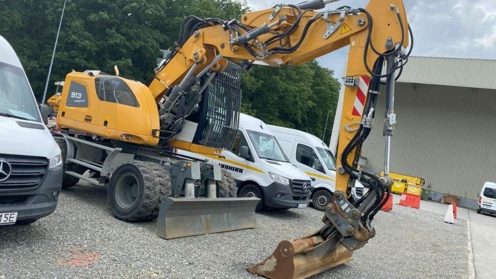 Liebherr a 913 compact litronic Excavadora de ruedas 135.000 €