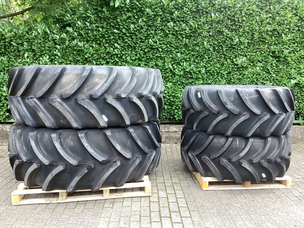 E-FARM: Firestone 710/70r42 + 600/65r30 - Ruedas y orugas - id MXHT3HU - 11.500 € - Alemania