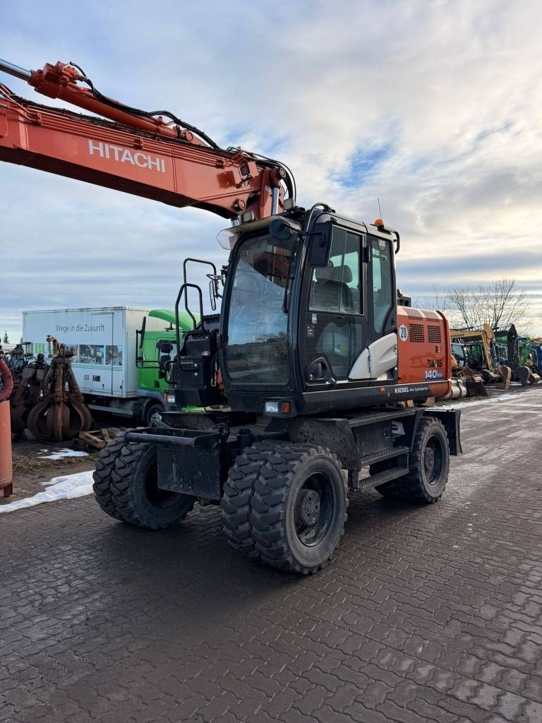 keitoshi Hitachi ZX490LCH-5 Excavator Hire Perth | KEE Hire