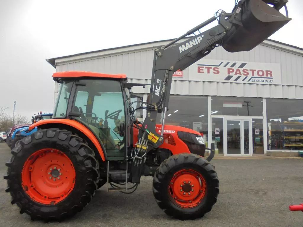E-FARM: Kubota M 8560 - Tracteur - id LFECQKA - 38 000 € - Année: 2012 - Lecture du nombre d'heure: 6 100,Puissance du moteur (chevaux): 85,France