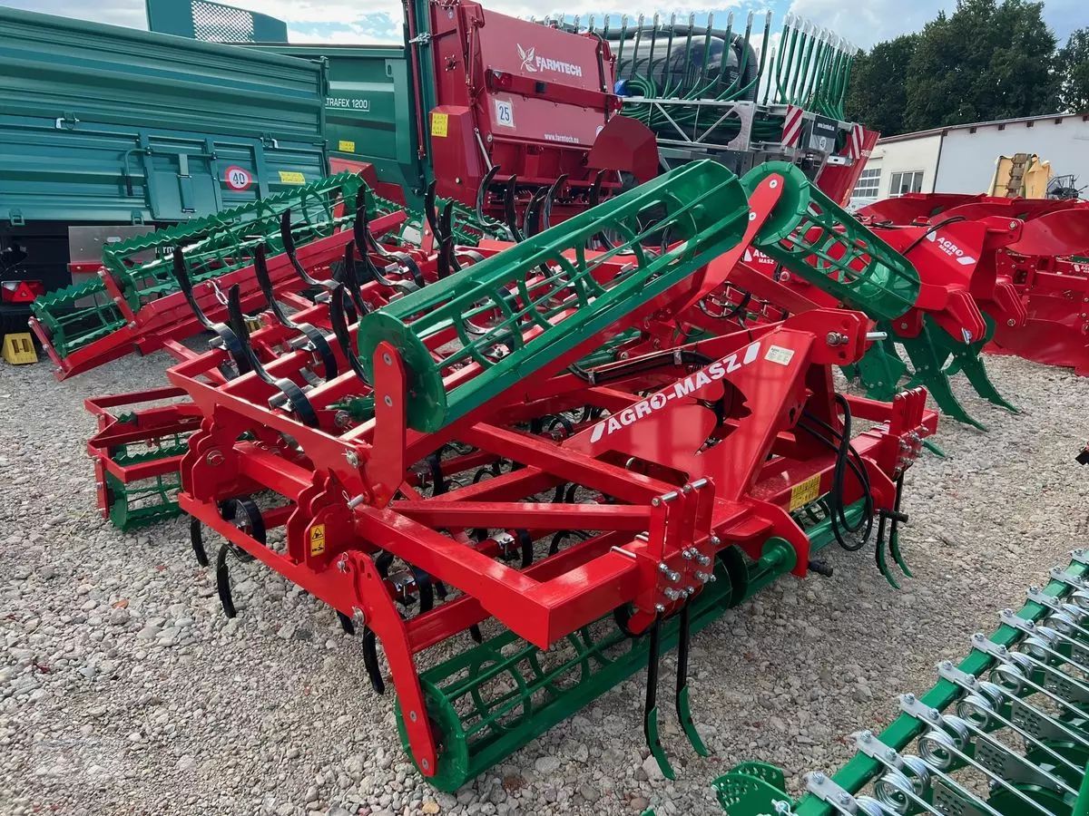 E-FARM: AGRO-MASZ au 56 - Semoir - id PZWYXNA - Année: 2022 - Allemagne