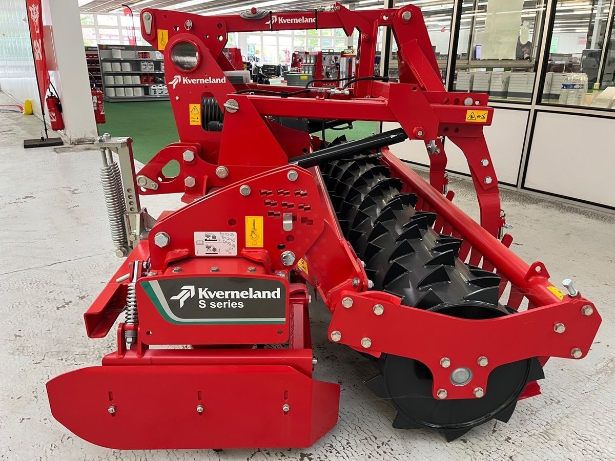 Kverneland s série Power harrow €21,500