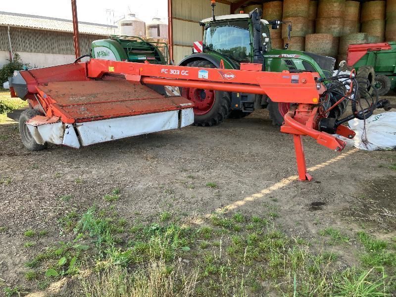 E-FARM: Kuhn FC 303 GC - Falciatrice - tosaerba - id X4PQHQD - 5.800 € - Anno di costruzione: 2007 - Francia