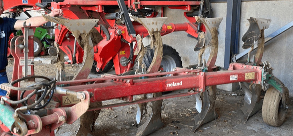 Kverneland 160-8 plough €6,500