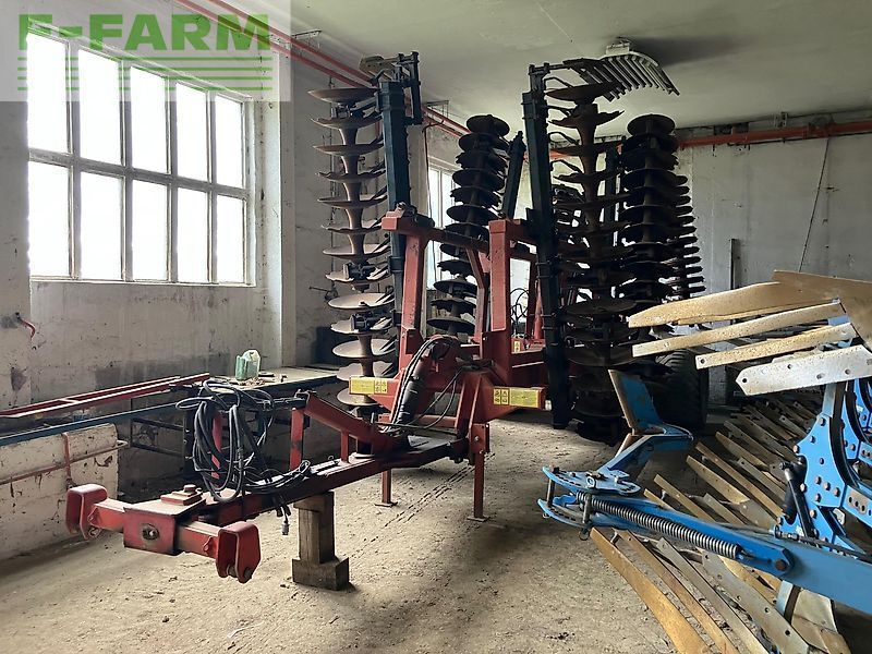 GREGOIRE BESSON xrv 668 56 Herse à disques et disque compact 13 000 €