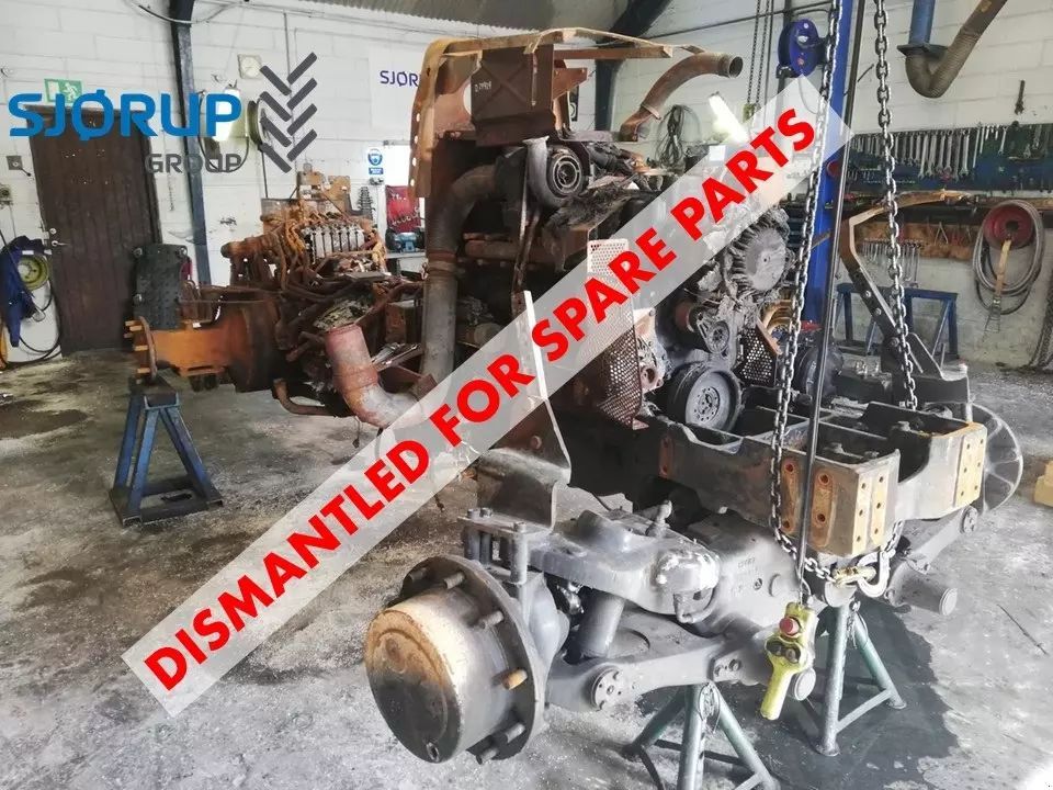 New Holland T 7550 Tractor