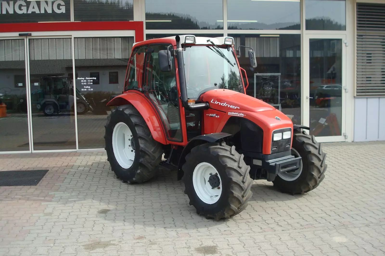 Lindner geotrac 63 alpin Traktor 26 106 €