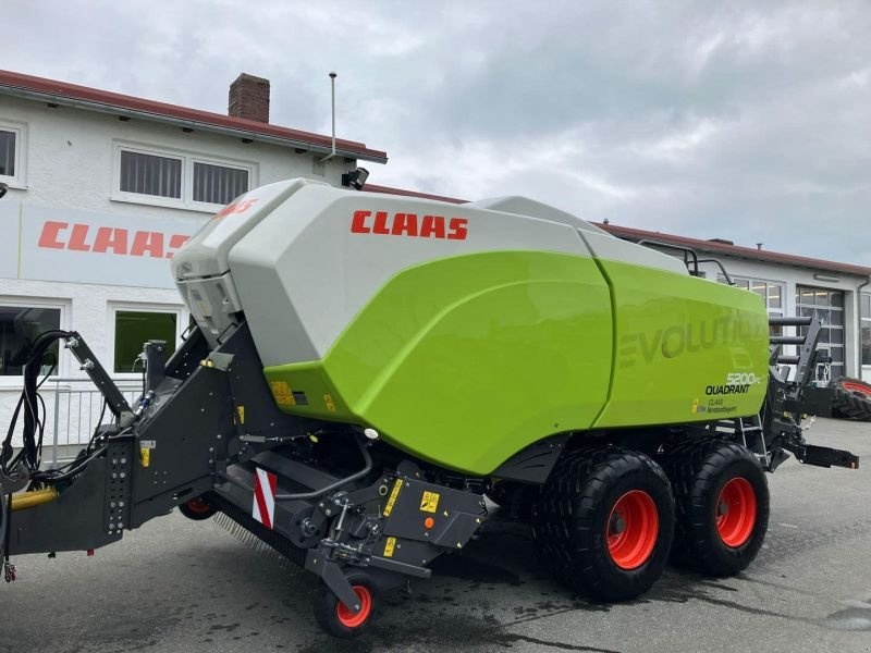 Claas Quadrant 5200 FC baler €136,900