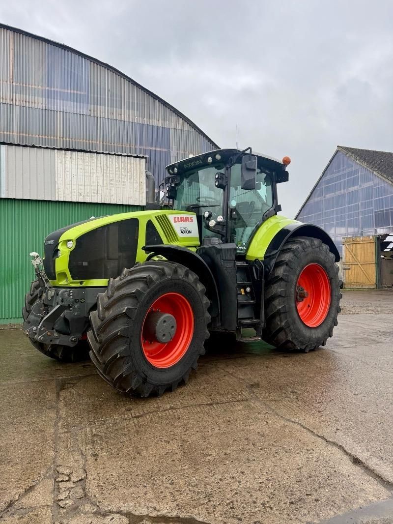 Claas Axion 920 Tractor €78,800