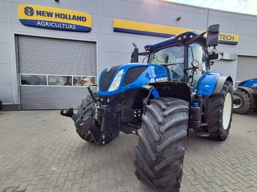 New Holland T7.270 AC Tractor €110,560