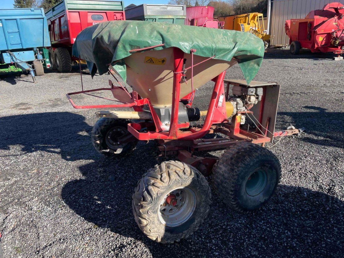 E-FARM: Vicon PS604 - Düngerstreuer - id PKLEDQF - 5.500 € - Baujahr: 2013 - Frankreich