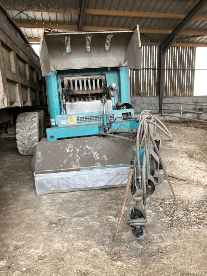 E-FARM: Jeulin remorque faucheuse distributr - Trailer - id K2FENRZ - 14.800 € - Produktionsår: 2012 - Frankrig
