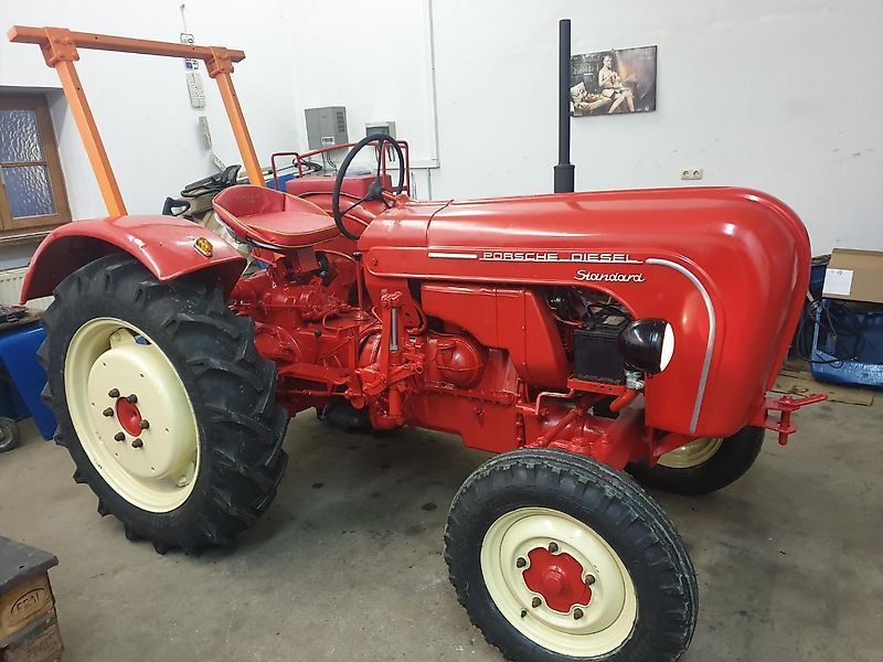 Porsche 208 Traktor 16 900 €