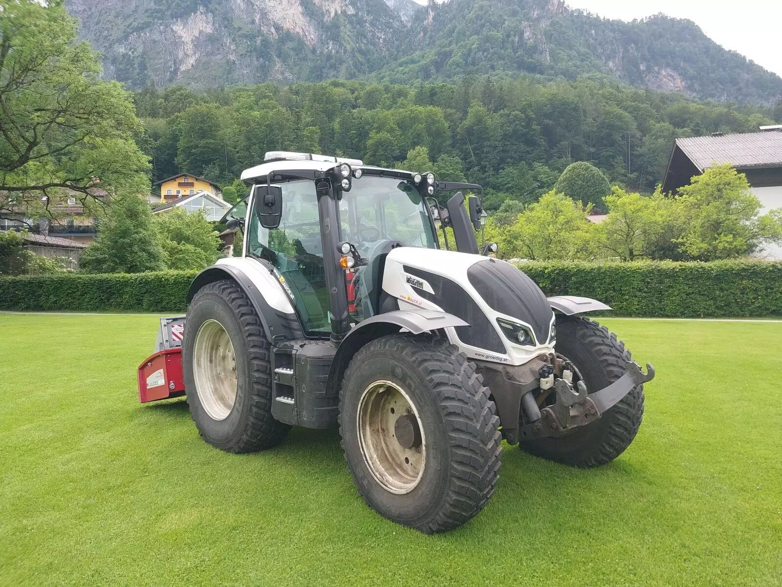 Valtra N 174 Traktor 74.917 €