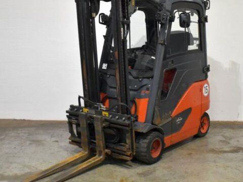 E-FARM: Linde e 18 ph evo 386-02 - Viljuškari - id KIARFR4 - 9950 € - Godina proizvodnje: 2015 - Radni sati motora: 5.069,Nemačka