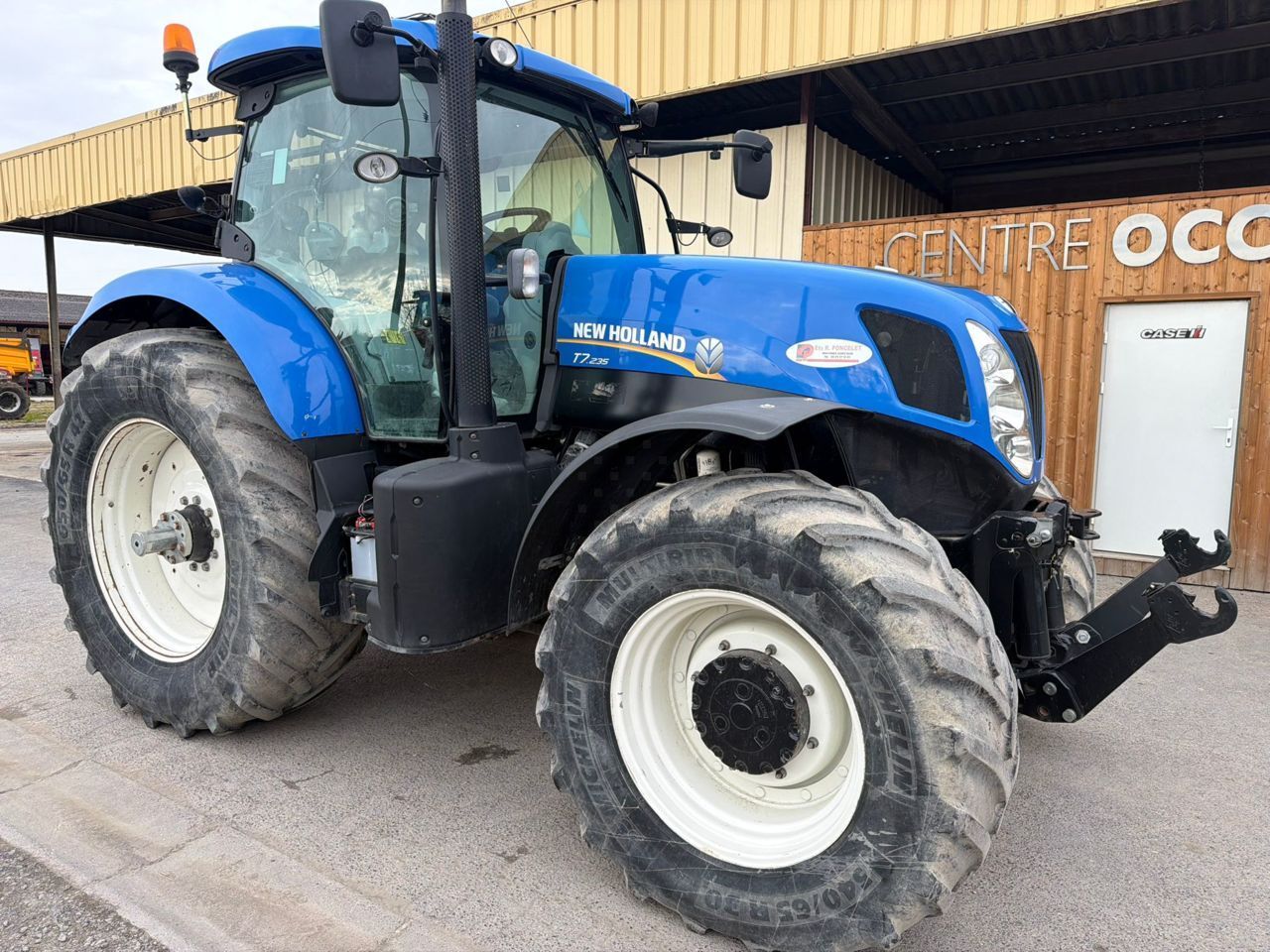 New Holland T7.235 Tractor €40,000