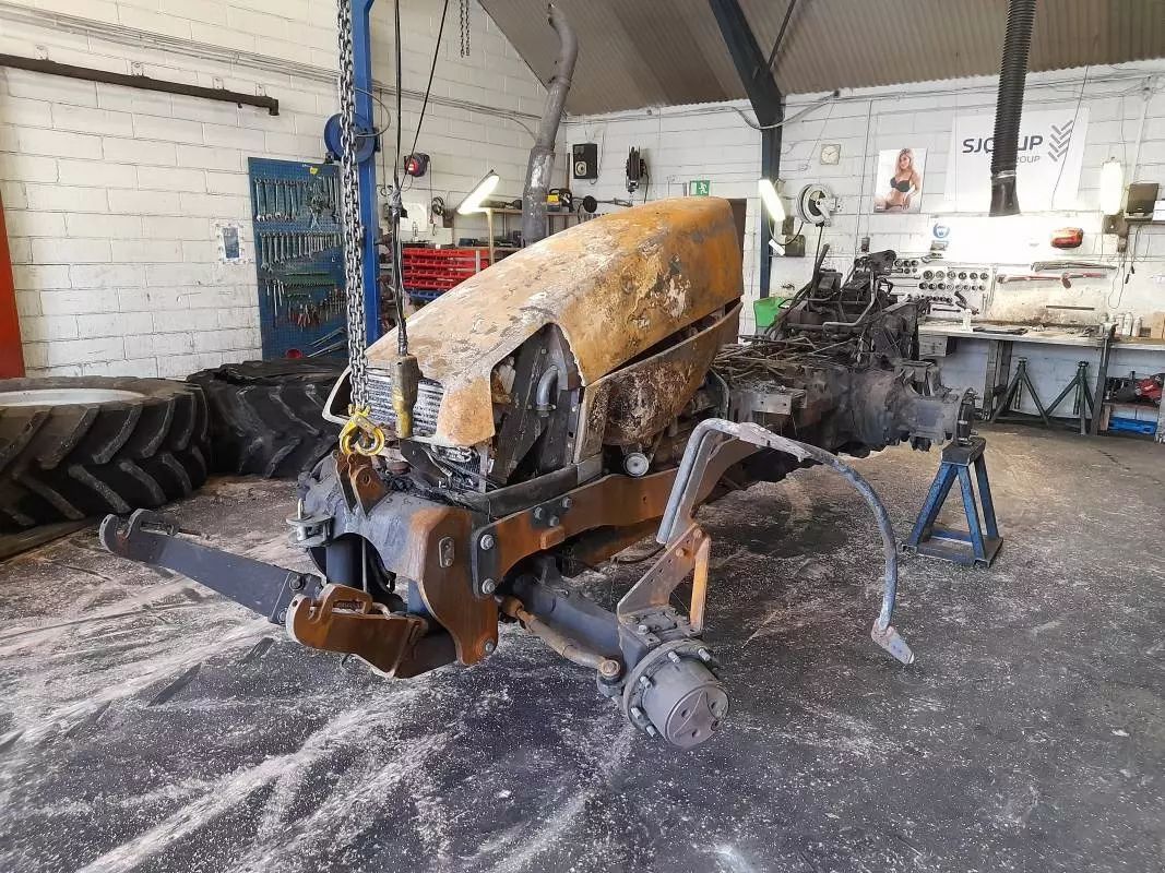 Deutz-Fahr AgroTron 135 Tractor