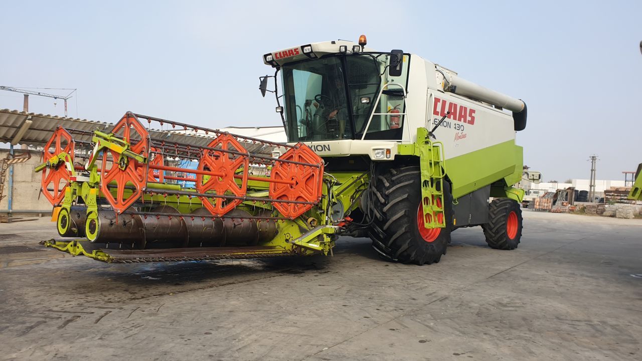 E-FARM: Claas Lexion 430 Montana - Combine harvester - id MHDIHT8 - €80,000 - Year of construction: 2003 - Engine hours: 6,000,Italy