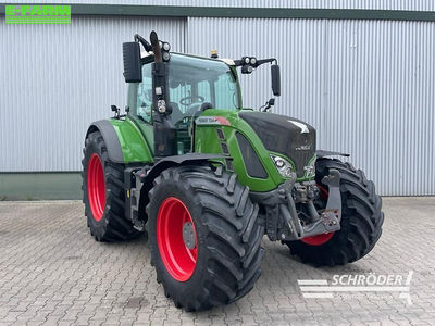 E-FARM: Fendt 724 Vario - Tractor - id CAN1YPH - €104,885 - Year of construction: 2017 - Engine hours: 7,107,Engine power (HP): 245,Germany