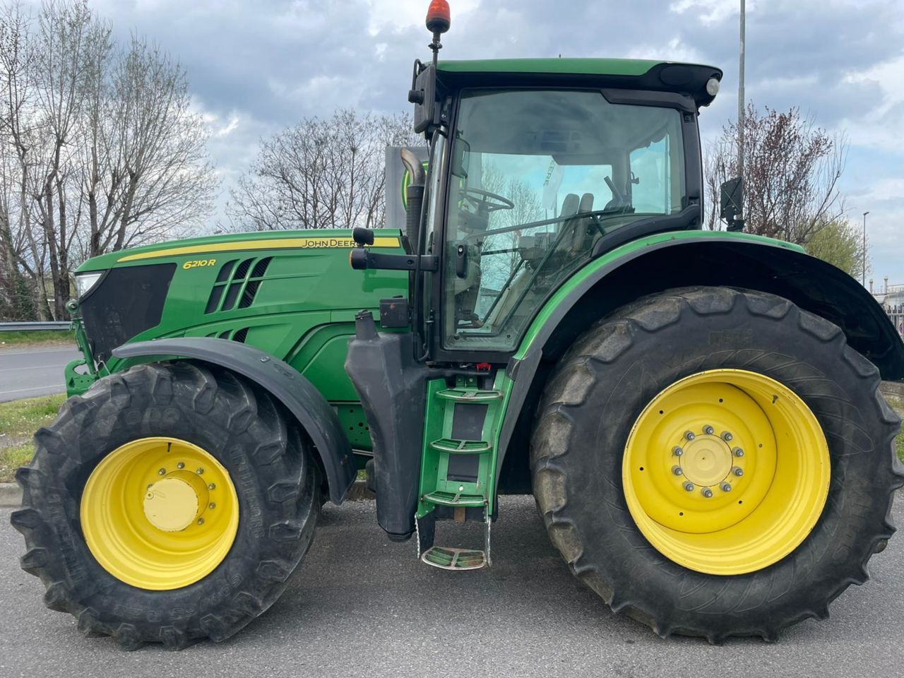 John Deere 6210 R Traktor 51.000 €
