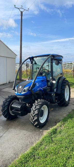 E-FARM: New Holland T4.100 F - Τρακτέρ - id THYBHZB - 59.500 € - Χρονία: 2023 - Μετρητής ωρών: 350,Ισχύς κινητήρα: 100,Γαλλία