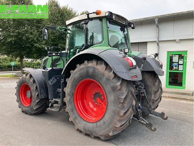 E-FARM: Fendt 828 Vario - Tractor - id TT8KFEZ - €119,900 - Year of construction: 2016 - Engine power (HP): 287