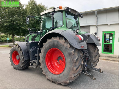 E-FARM: Fendt 828 Vario - Tractor - id TT8KFEZ - €119,900 - Year of construction: 2016 - Engine hours: 6,032,Engine power (HP): 287,Germany