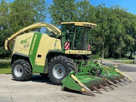 E-FARM: Krone BiG X 650 - Savaeigis pašarų smulkintuvas - id UCPU9DX - 47 500 € - Gamybos metai: 2007 - Variklio darbo valandos: 2 500,Variklio galia (AG): 650,Nyderlandai